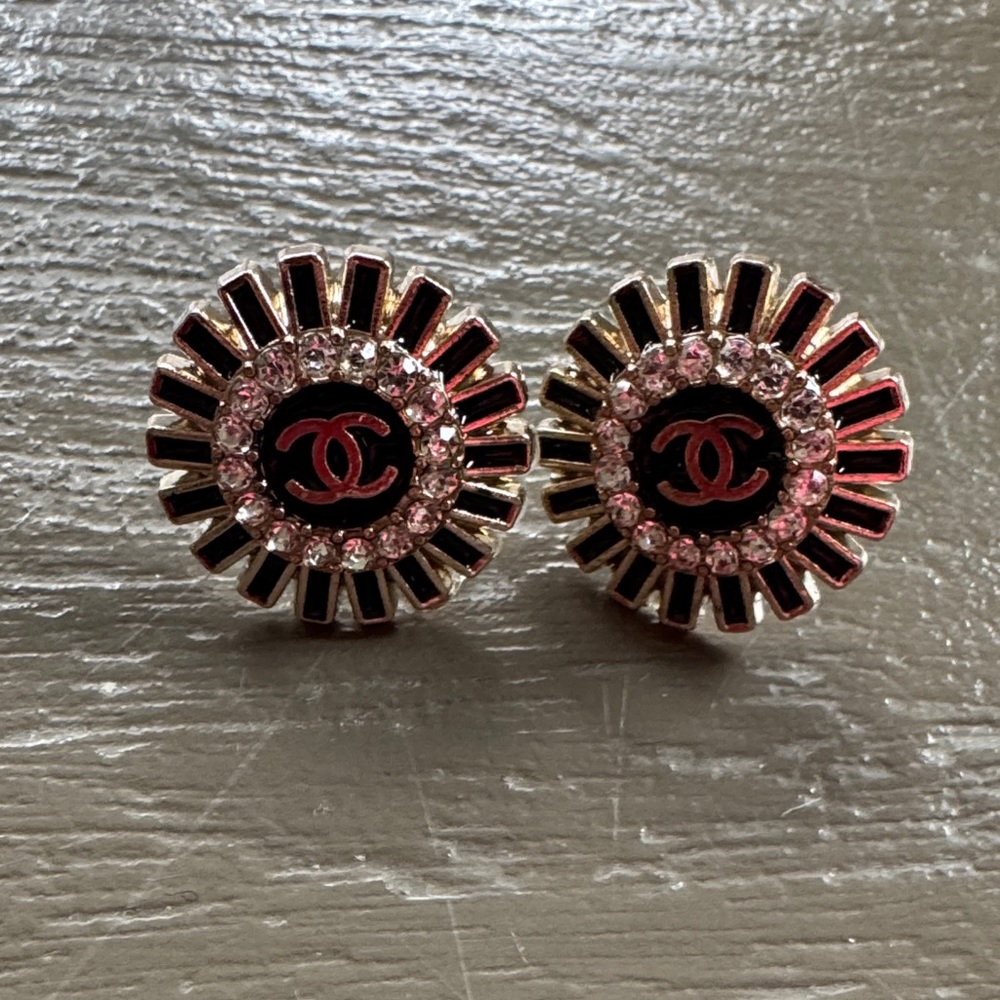 Vintage CC Starburst Button Earrings featuring black enamel and rhinestones